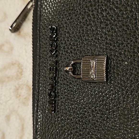 Michael Kors keyring card holder - Picture 2 of 7